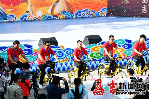 中国(昌吉)第十一届美食文化旅游节开幕掠影(组图)